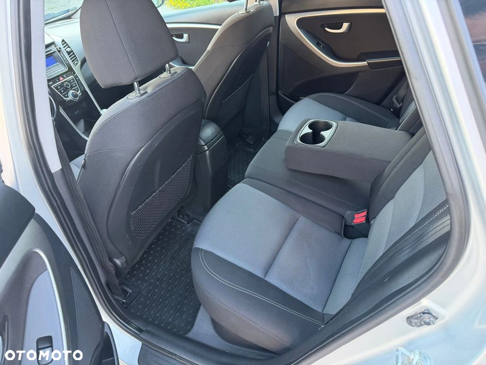 Hyundai i30 1.6 CRDi Premium - 14