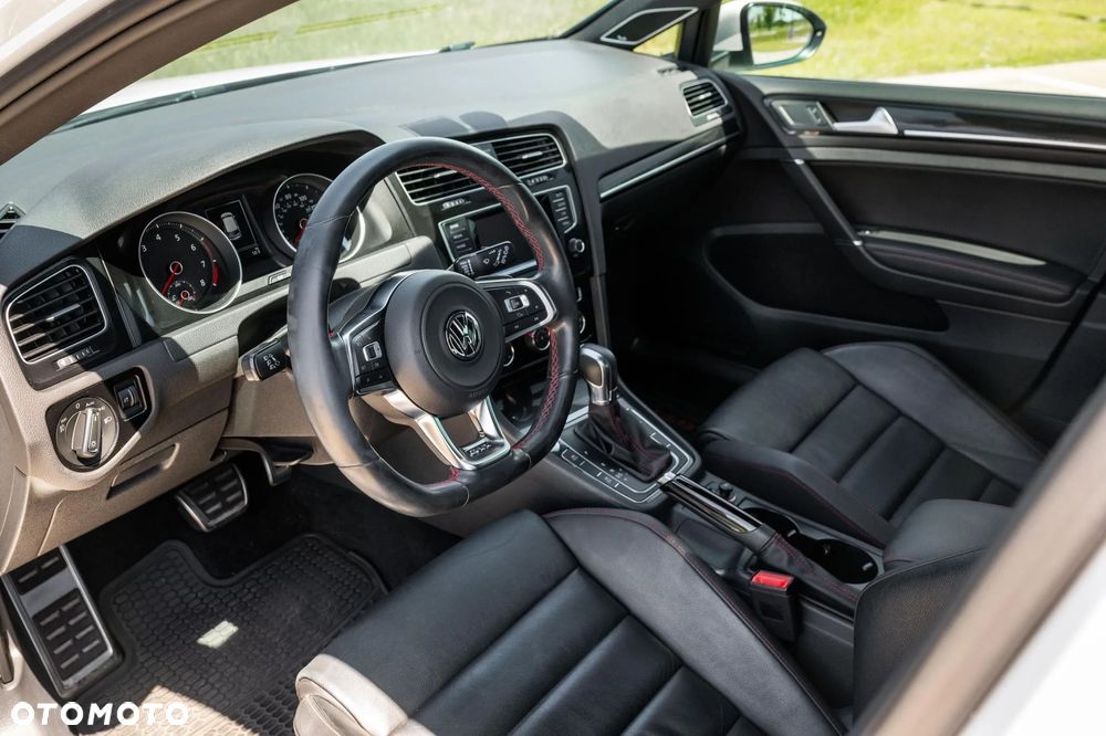 Volkswagen Golf GTI Performance BlueMotion Technology DSG - 15