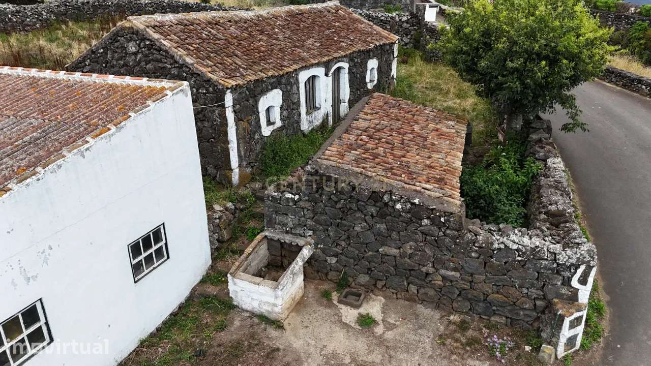 T1 para Recuperação em Santa Bárbara, Angra do Heroísmo - Grande imagem: 2/8