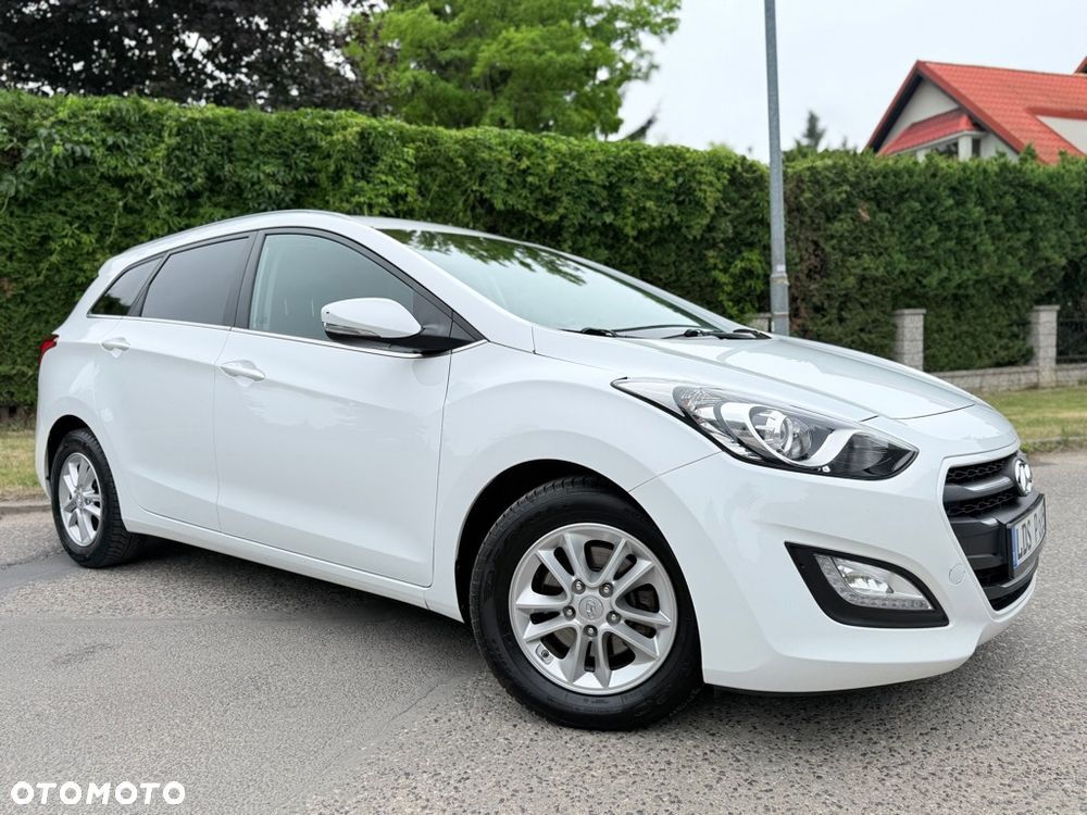 Hyundai i30 1.6 GDI Premium - 10