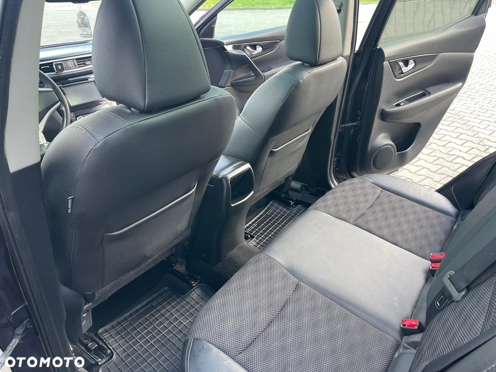 Nissan Qashqai 1.5 dCi DPF 360 - 4