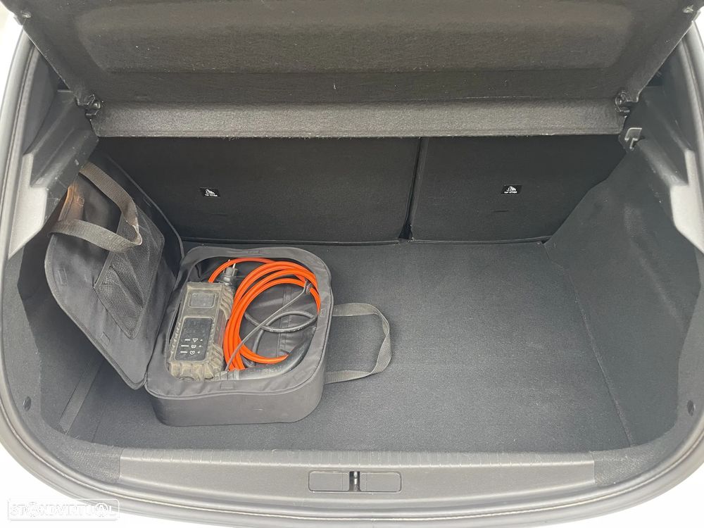 Peugeot e-208 E-Style - 34