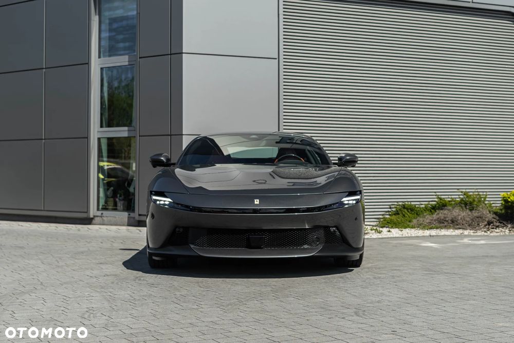 Ferrari Amalfi - 8