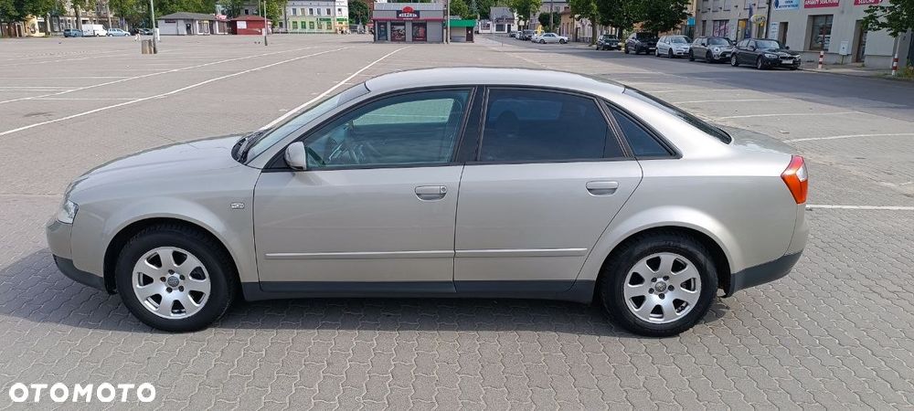 Audi A4 Limousine - 2