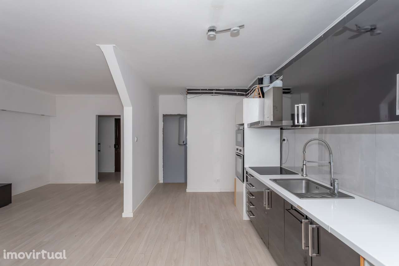 Vende-se T2 em Mem Martins - Grande imagem: 4/22