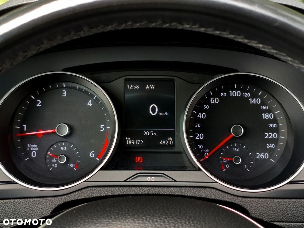 Volkswagen Passat 1.6 TDI BMT City - 8