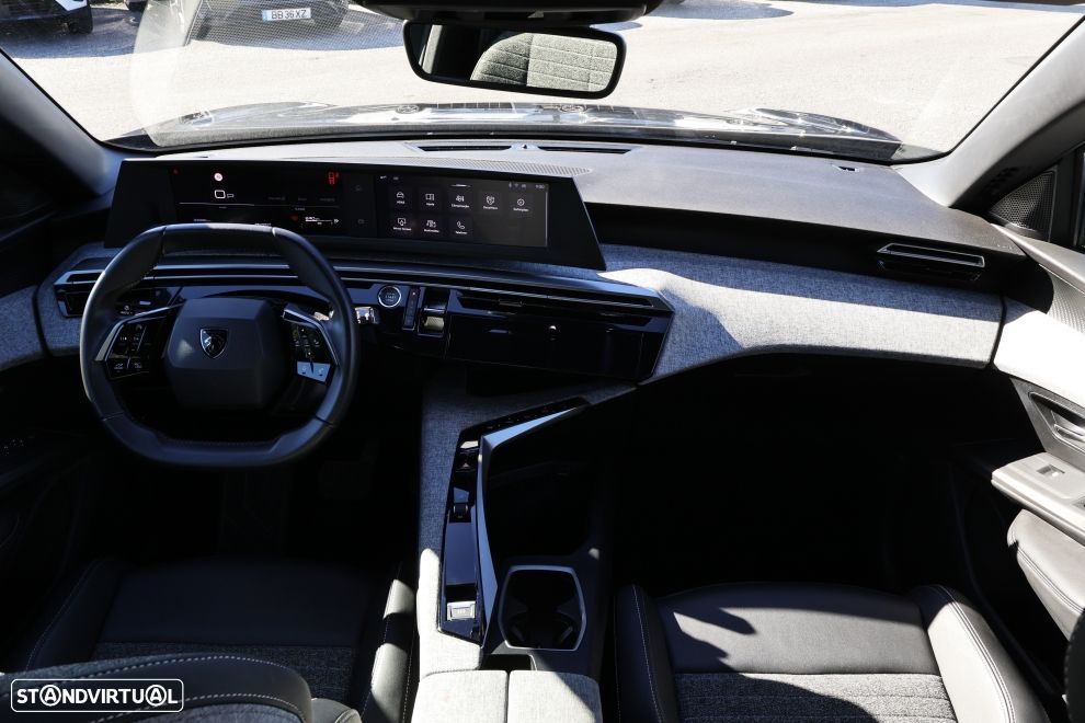 Peugeot 5008 1.2 Hybrid Allure e-DCS6 - 12