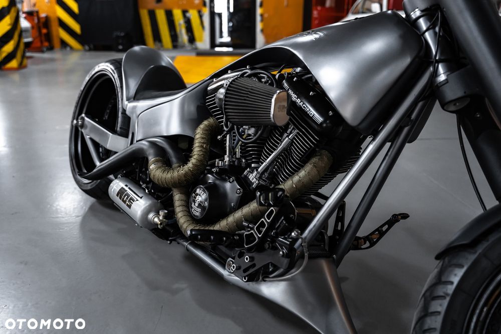 Harley-Davidson Softail Custom - 8