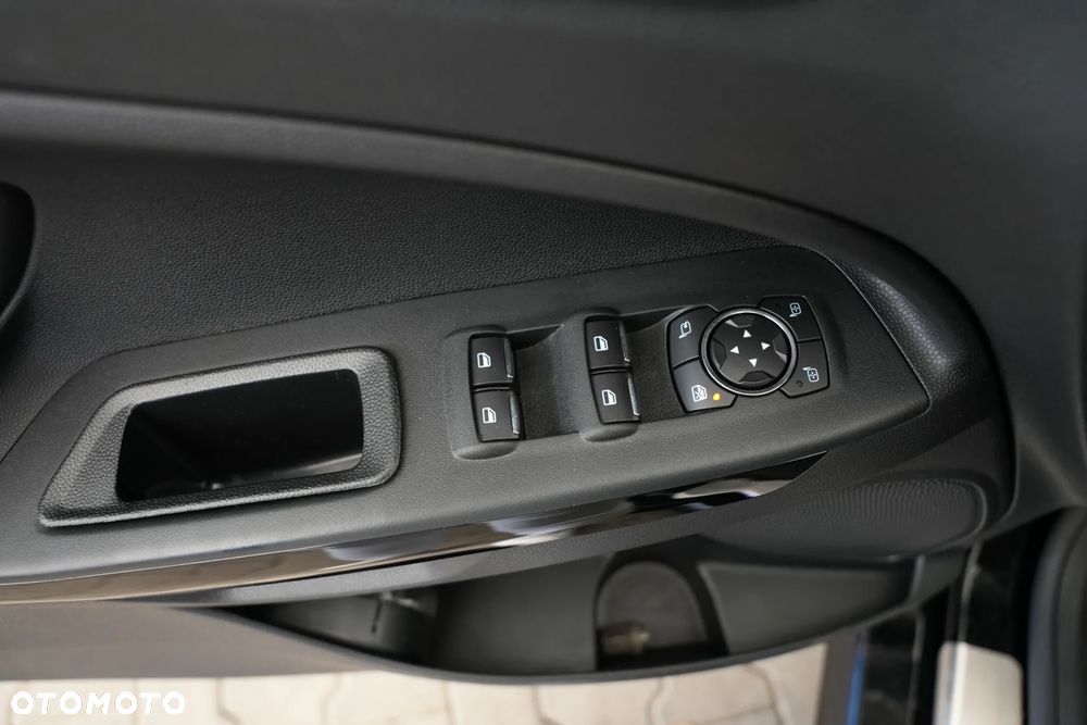Ford EcoSport - 30