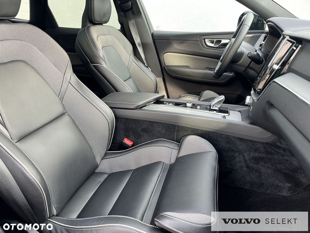 Volvo XC 60 - 32