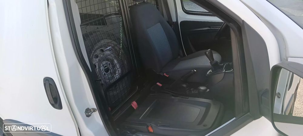 Peugeot BIPPER 1.3 HDI AC - 11