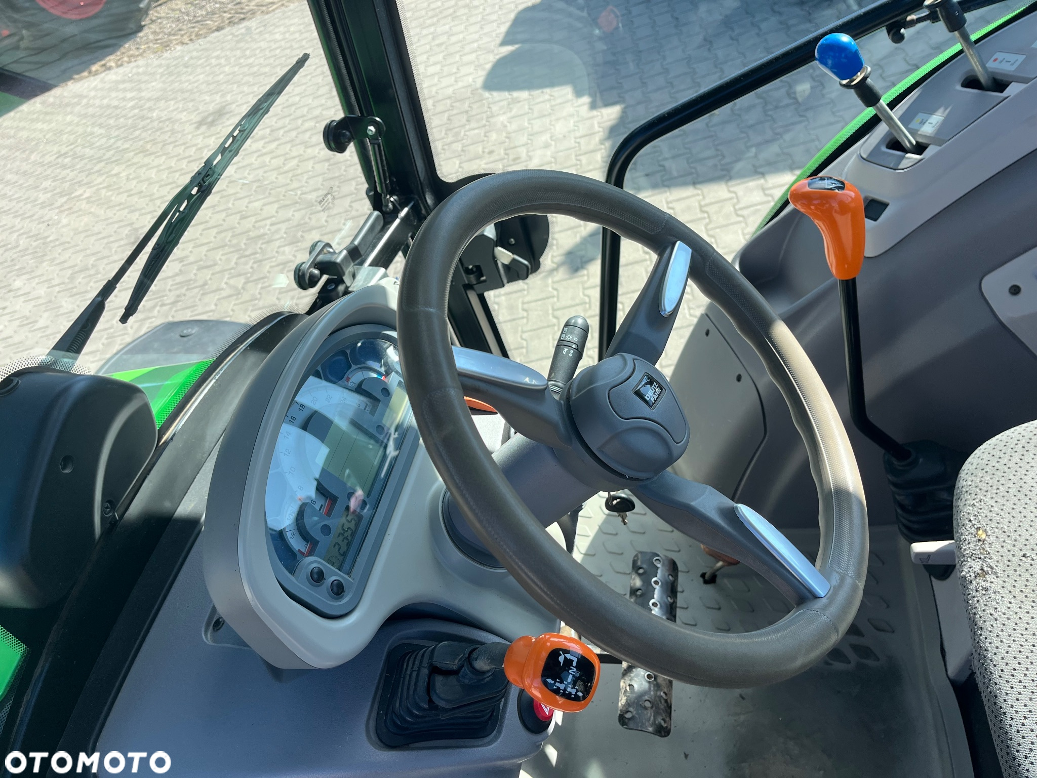 Deutz-Fahr 5100c - 13
