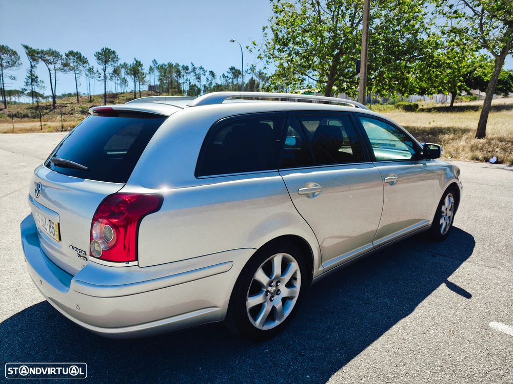 Toyota Avensis SW 2.0 D-4D - 13