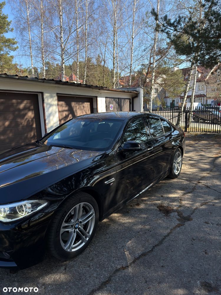 BMW Seria 5 530d xDrive - 4