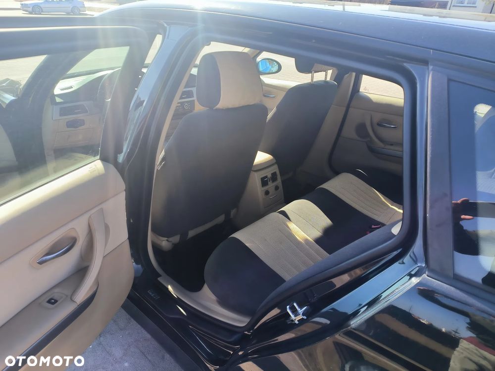 BMW Seria 3 318d DPF - 7