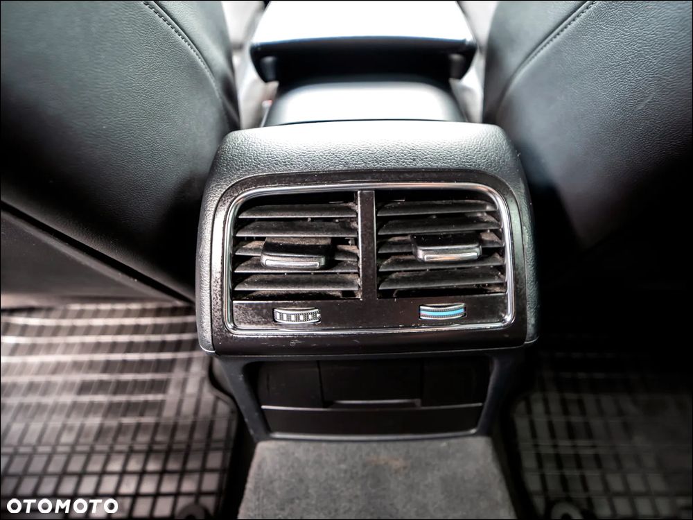 Audi A4 Avant - 33