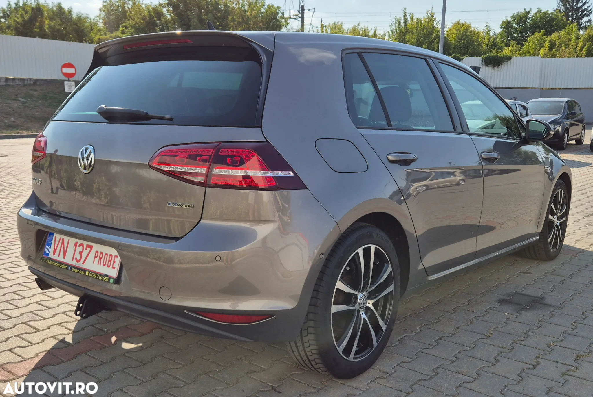 Volkswagen Golf - 4