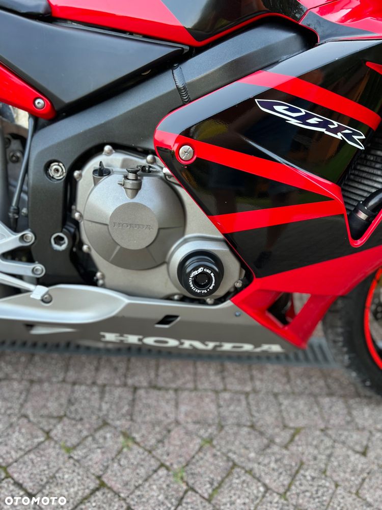Honda CBR - 13