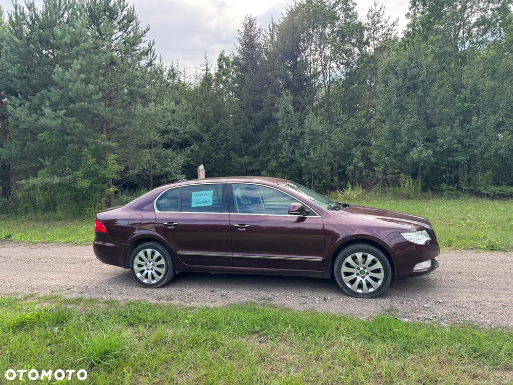 Skoda Superb 2.0 TDI 4x4 Platinum - 3