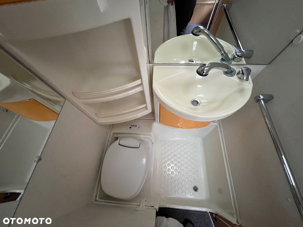 Dethleffs Camper - 19