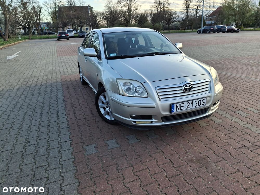 Toyota Avensis 1.8 VVT-i Sol - 13
