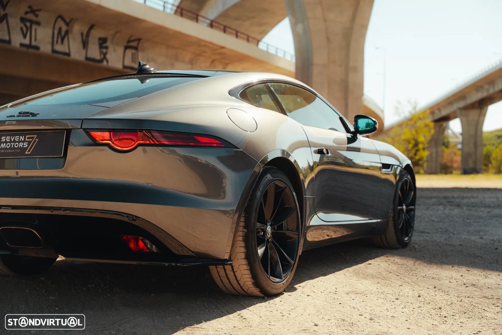 Jaguar F-Type 2.0 i4 - 11