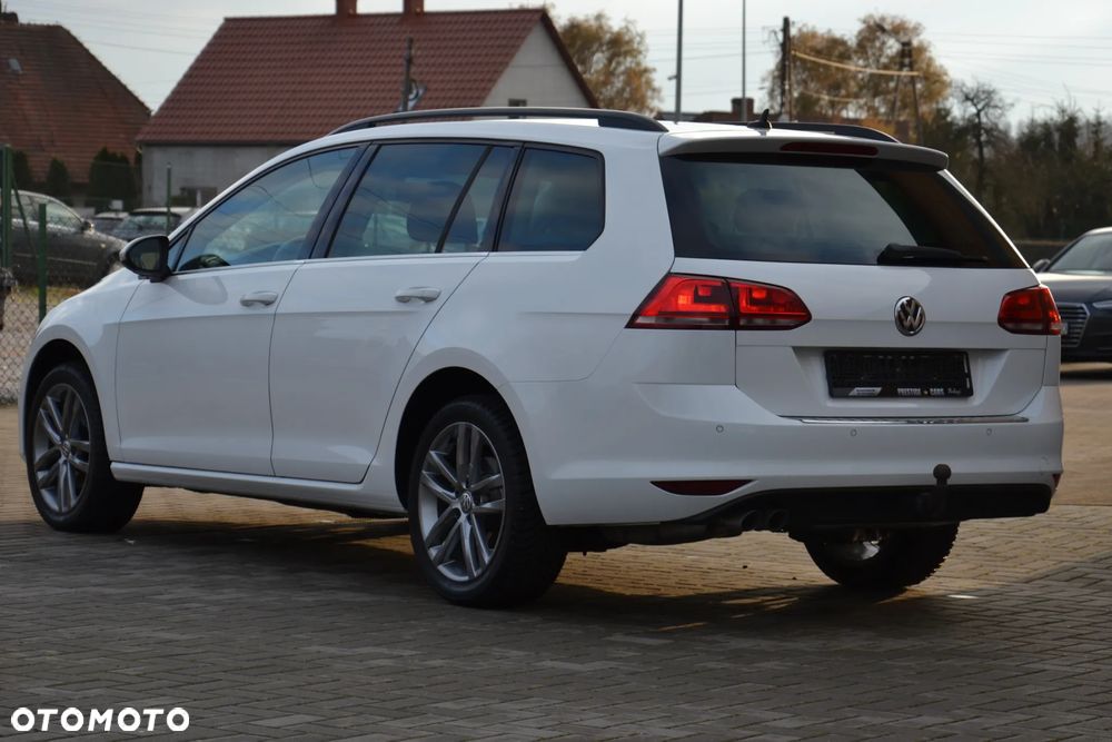 Volkswagen Golf Variant 2.0 TDI 4Motion BlueMotion Technology Highline - 13