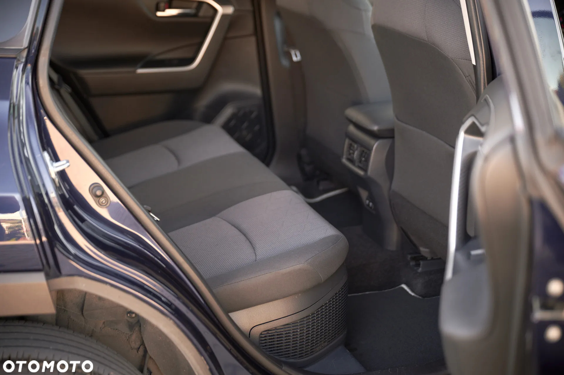 Toyota RAV4 2.5 Hybrid Comfort 4x4 - 38