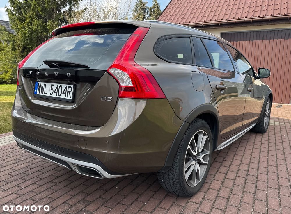 Volvo V60 D3 Drive-E Momentum - 4