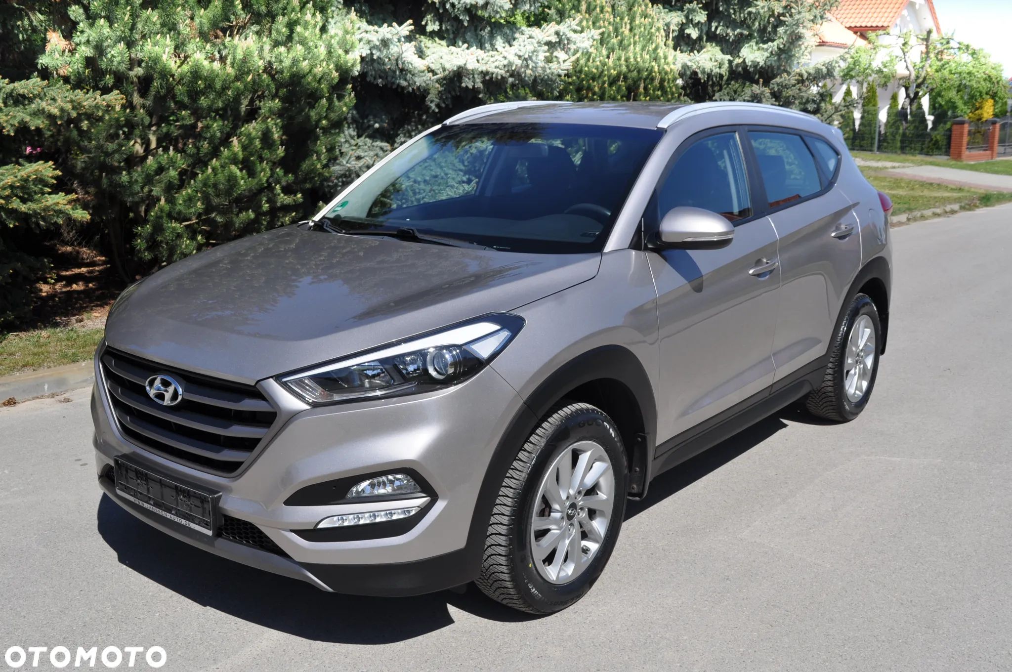 Hyundai Tucson 2.0 CRDi 2WD Trend - 1