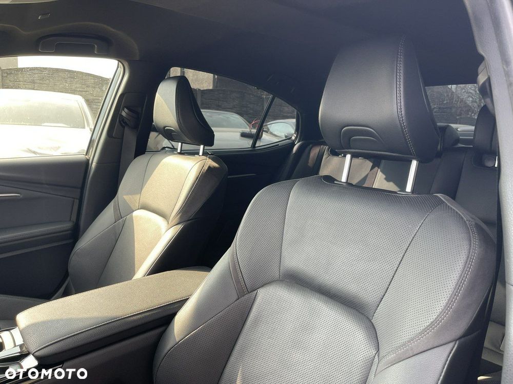 Toyota Camry 2.5 Hybrid Dynamic Force Prestige e-CVT - 13