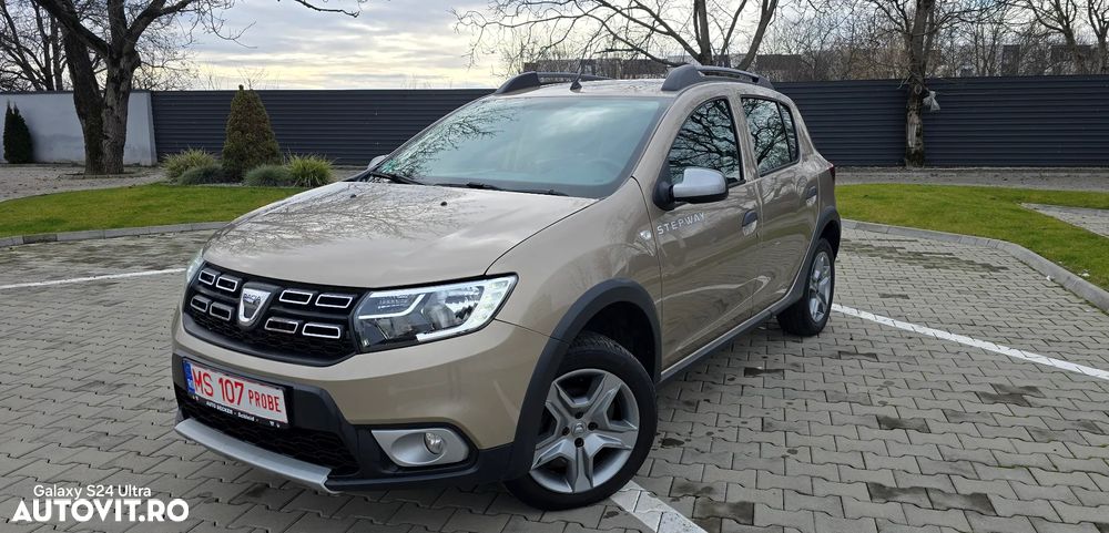 Dacia Sandero Stepway TCe 90 (S&S) Celebration - 1