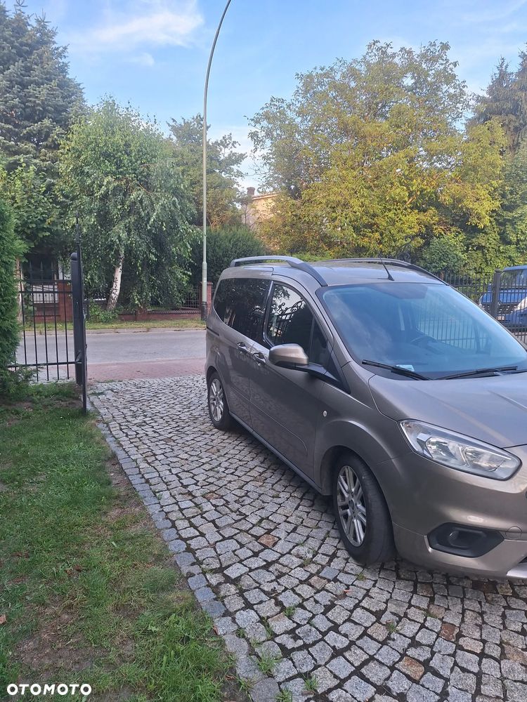 Ford Tourneo Courier 1.0 EcoBoost Trend - 3