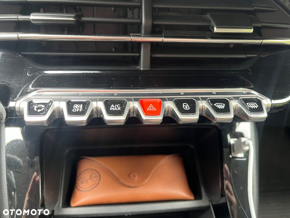 Peugeot 208 1.2 PureTech Active Pack S&S - 8