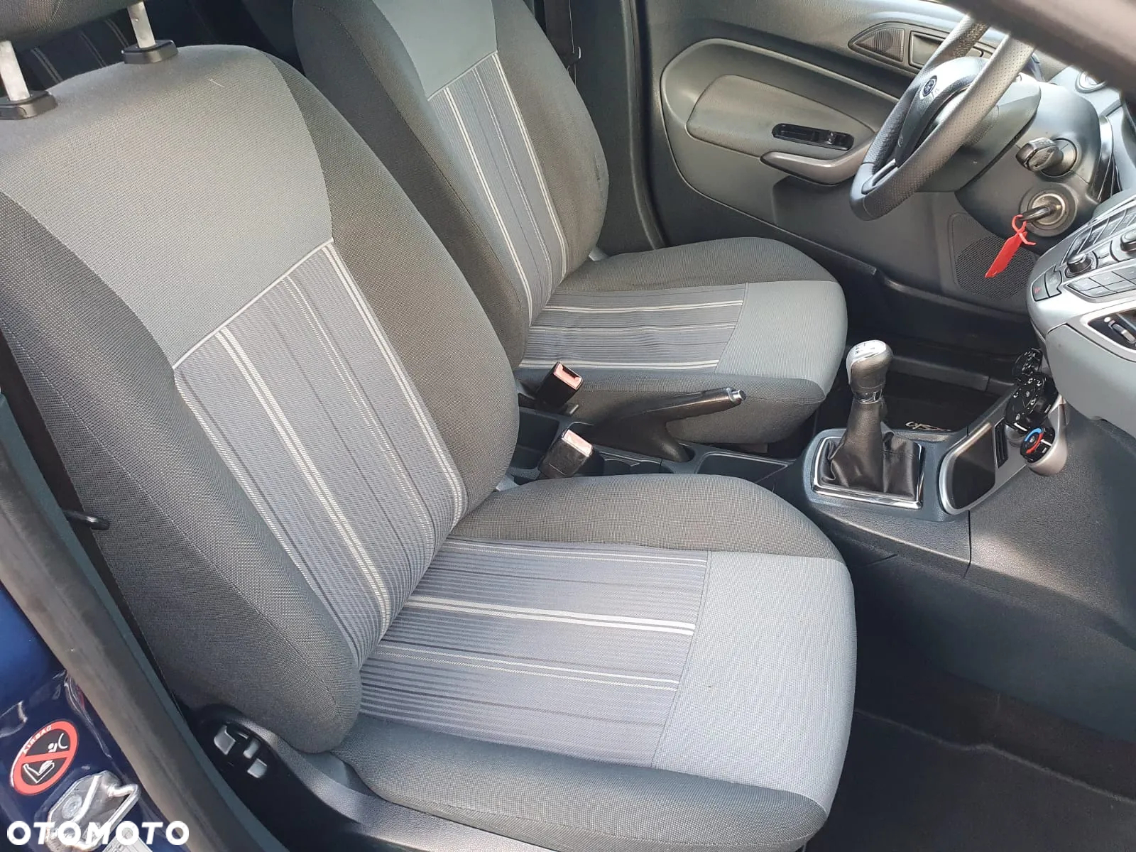 Ford Fiesta 1.25 Ambiente - 32