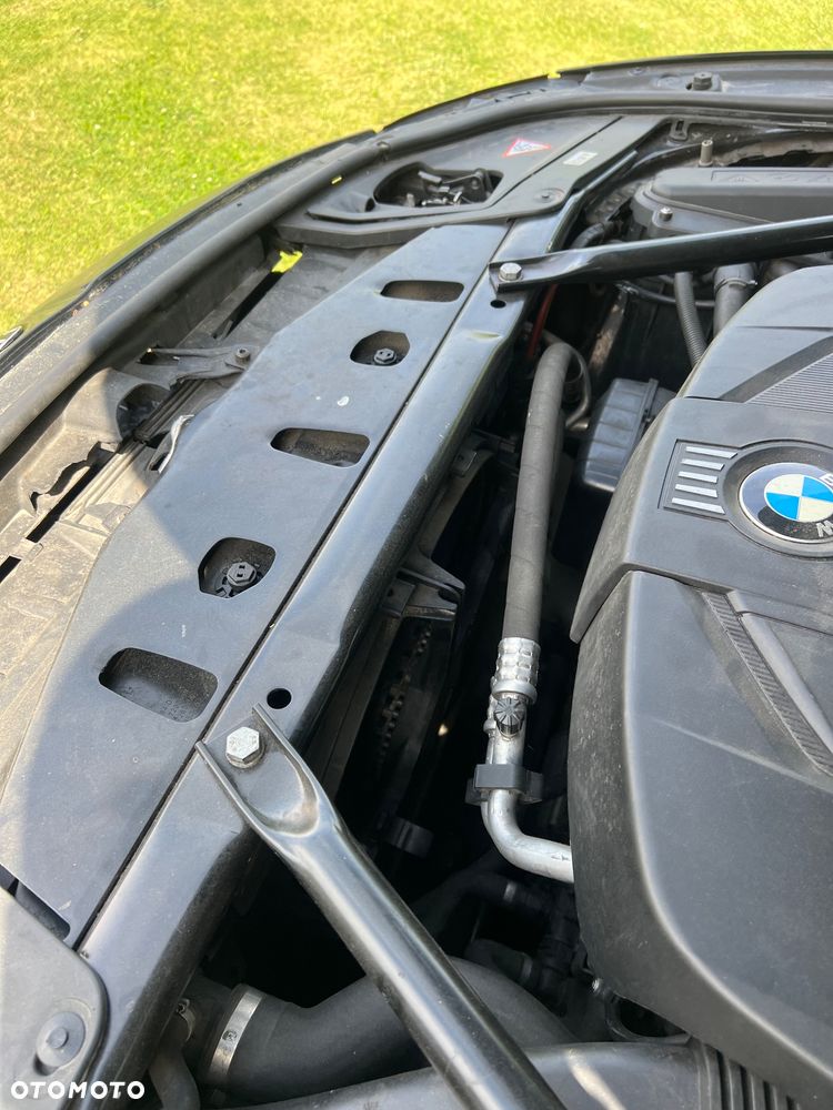 BMW Seria 5 525d Luxury Line - 8