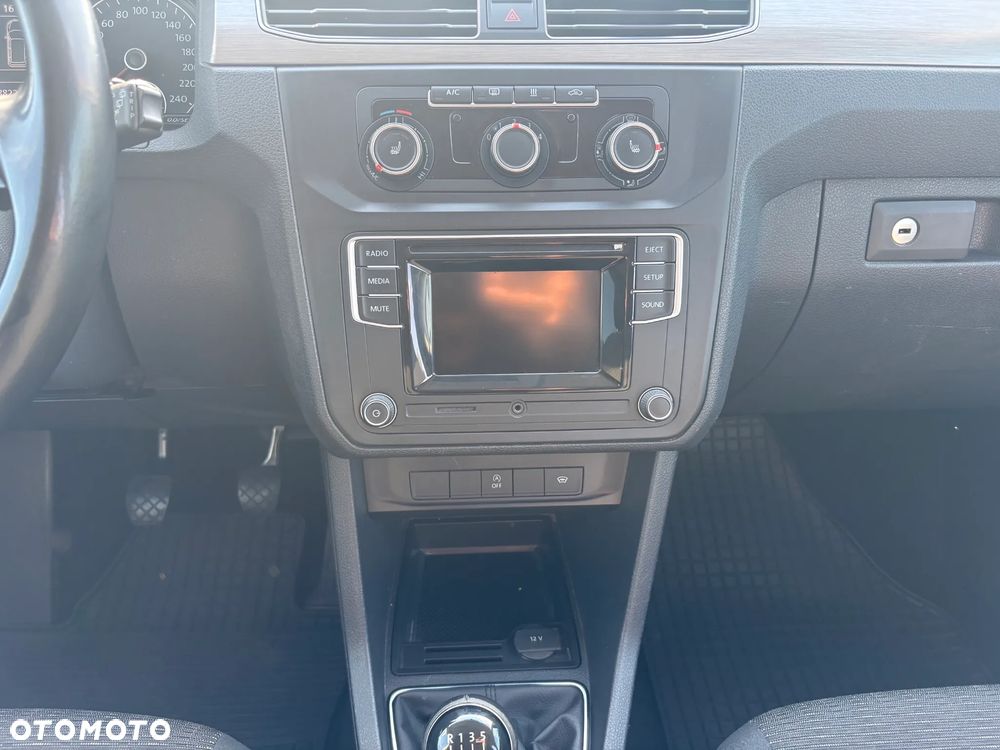 Volkswagen Caddy - 12
