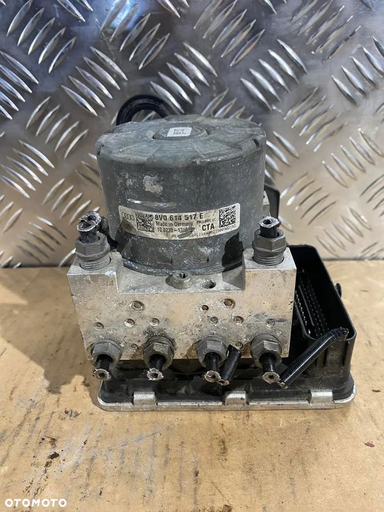 AUDI A3 S3 8V POMPA ABS 8V0614517E - 1