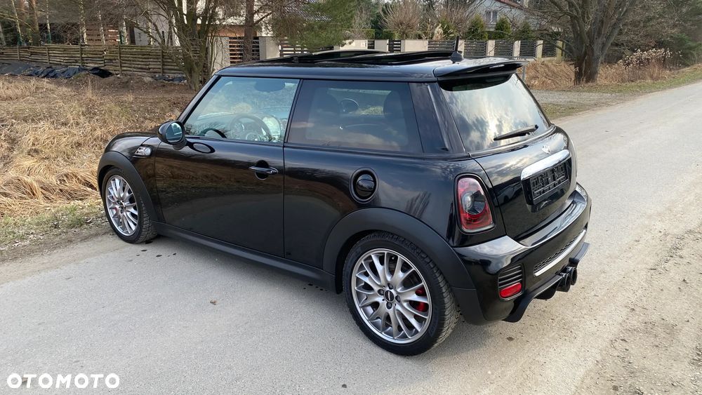 MINI John Cooper Works - 24
