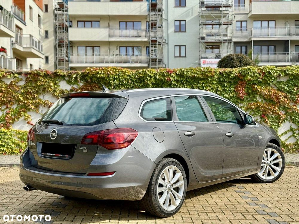 Opel Astra 2.0 CDTI DPF Sports Tourer - 13