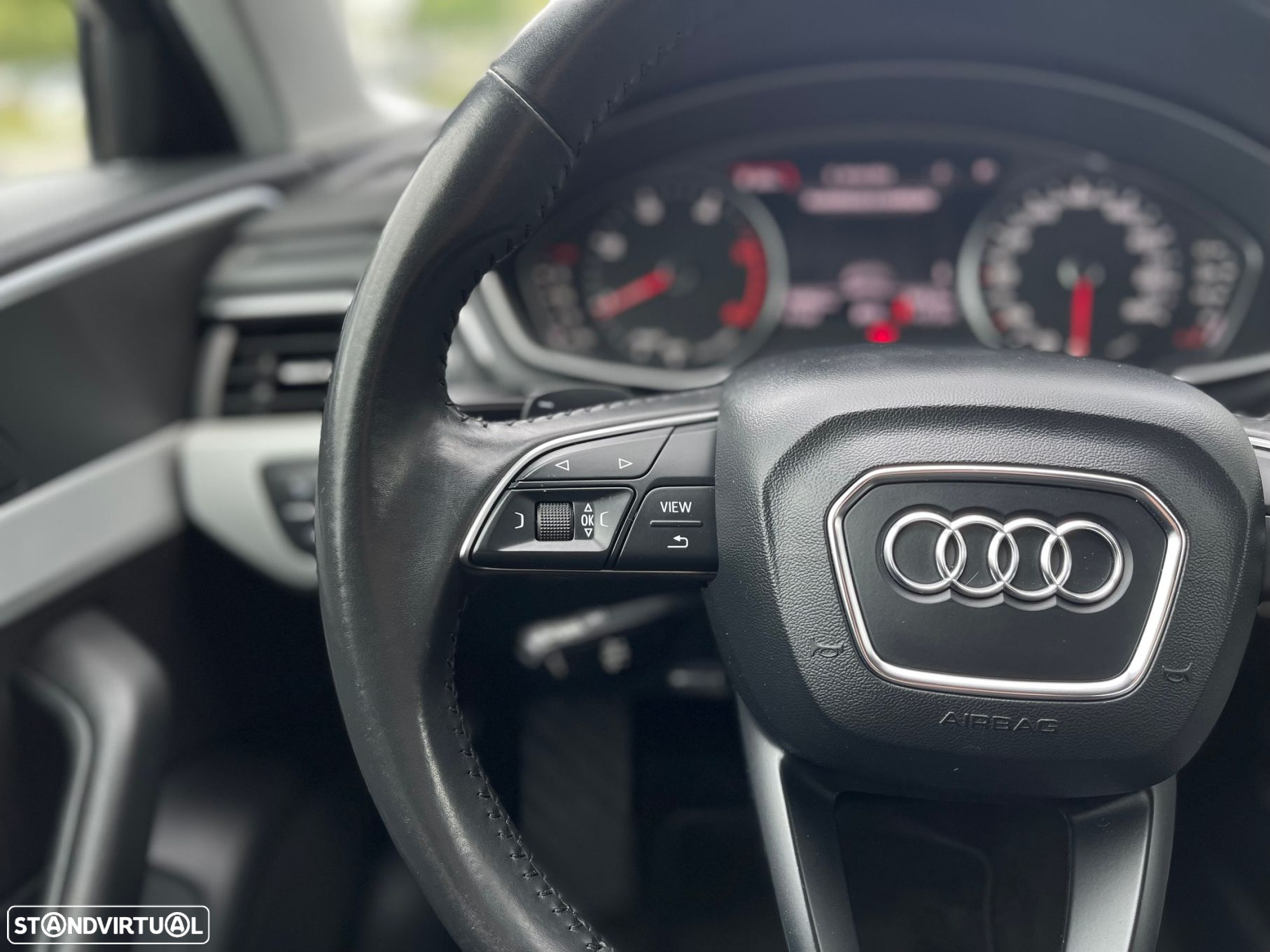 Audi A4 Avant 2.0 TDI S tronic - 16