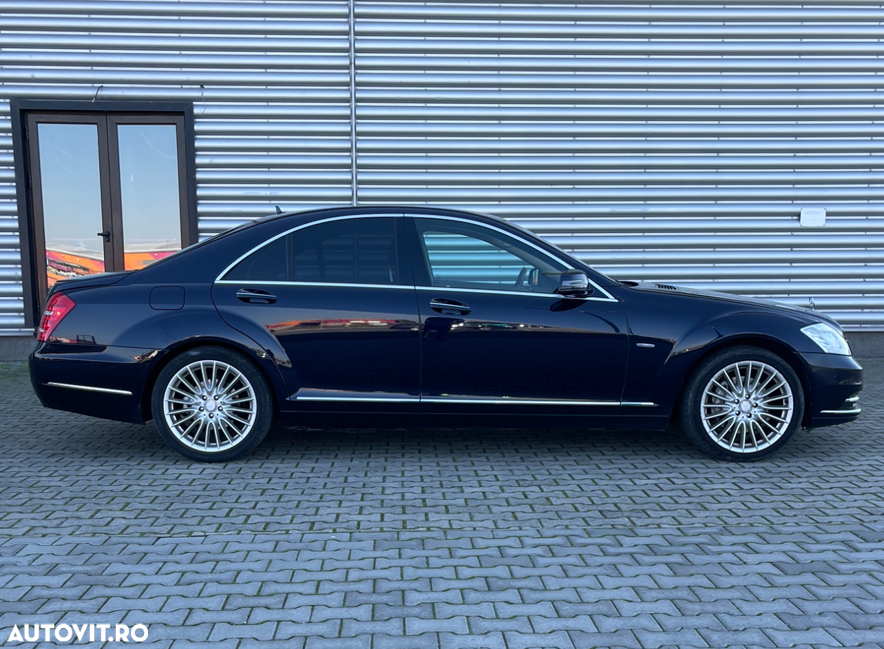 Mercedes-Benz S - 9