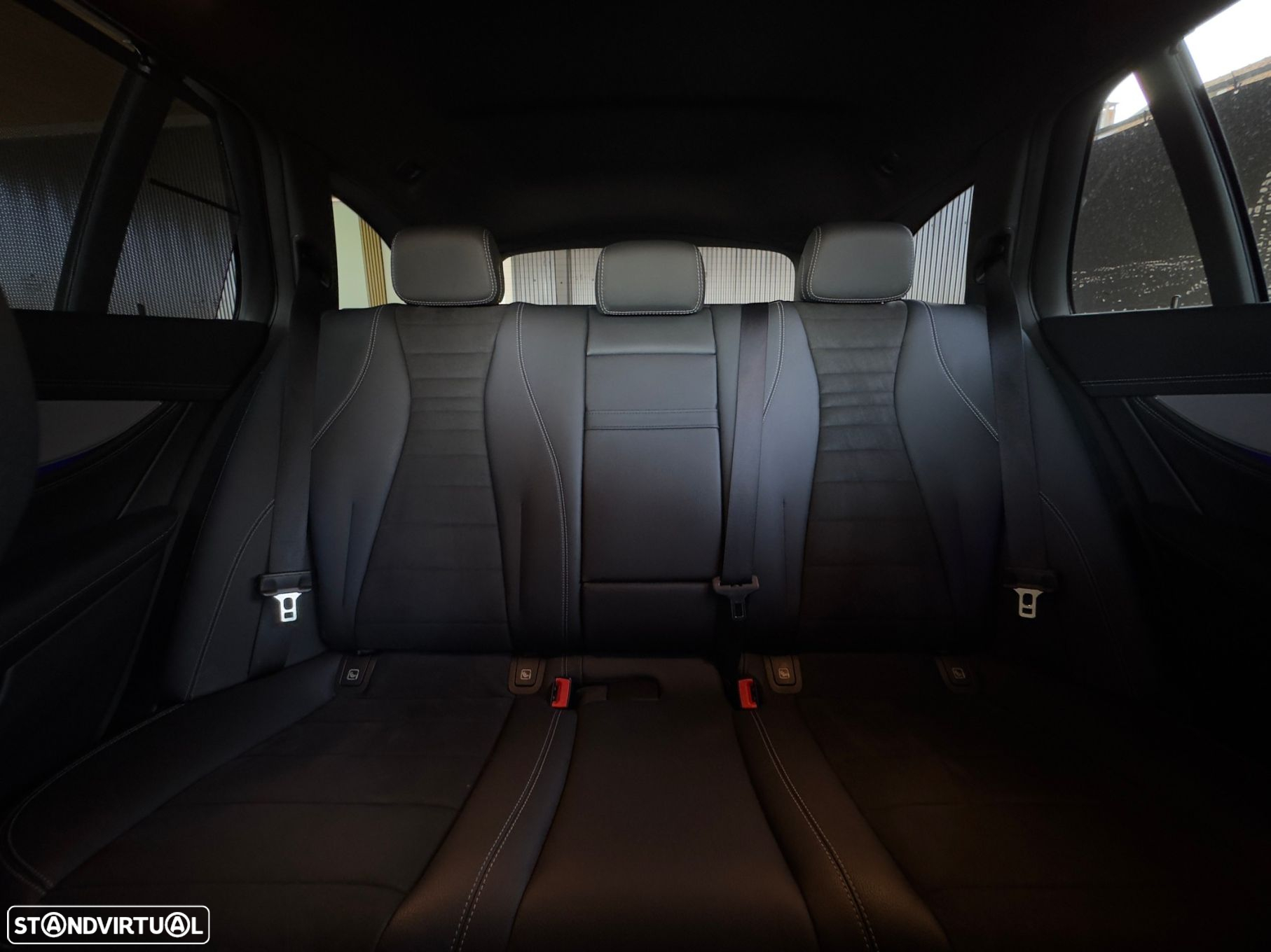 Mercedes-Benz E 300 de AMG Line 4Matic - 14