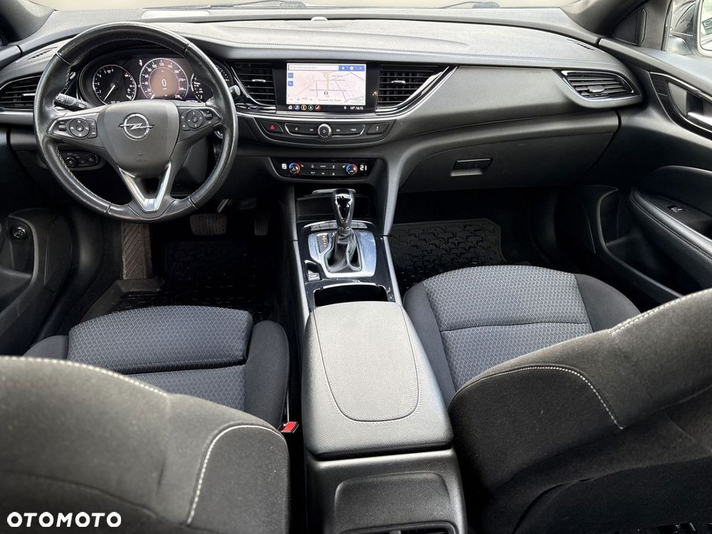 Opel Insignia - 19