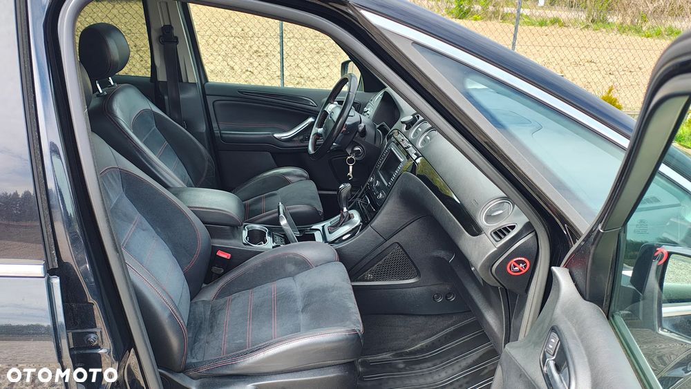 Ford S-Max - 9