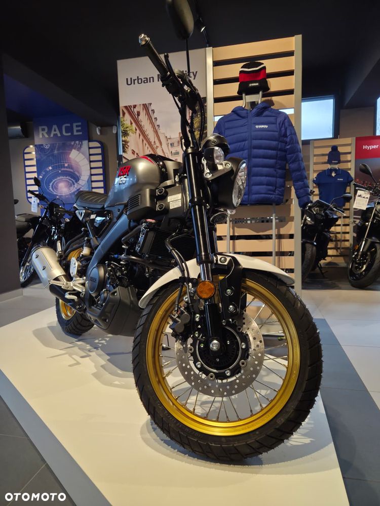 Yamaha XSR - 20