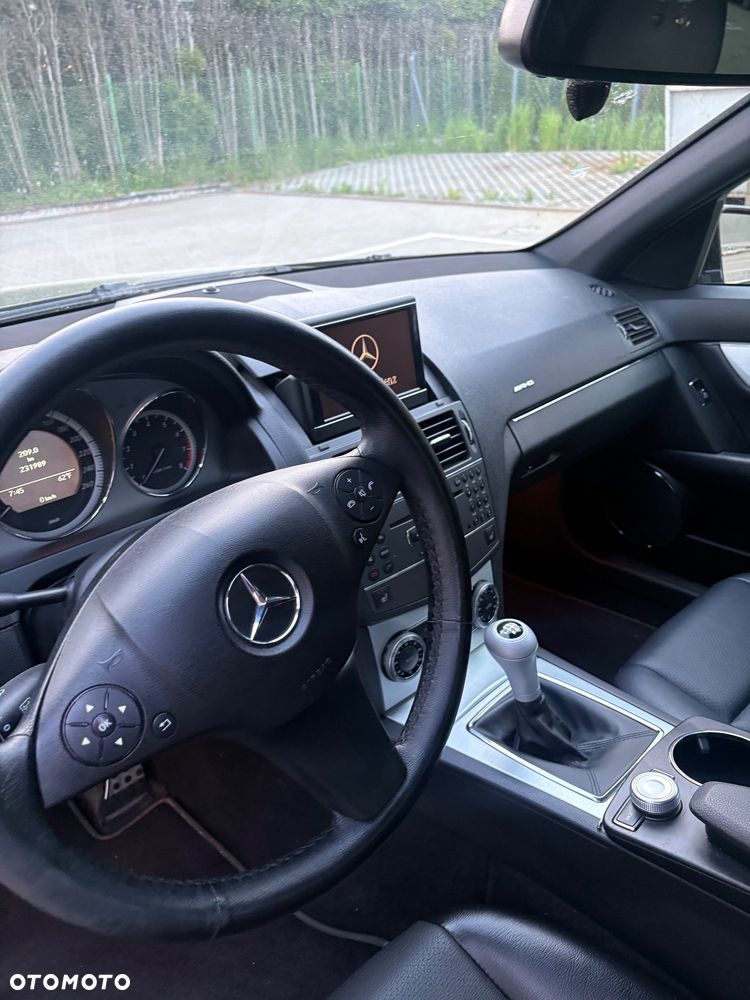 Mercedes-Benz Klasa C 300 - 9