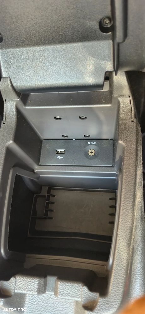 Ford Focus 1.0 EcoBoost Titanium - 9