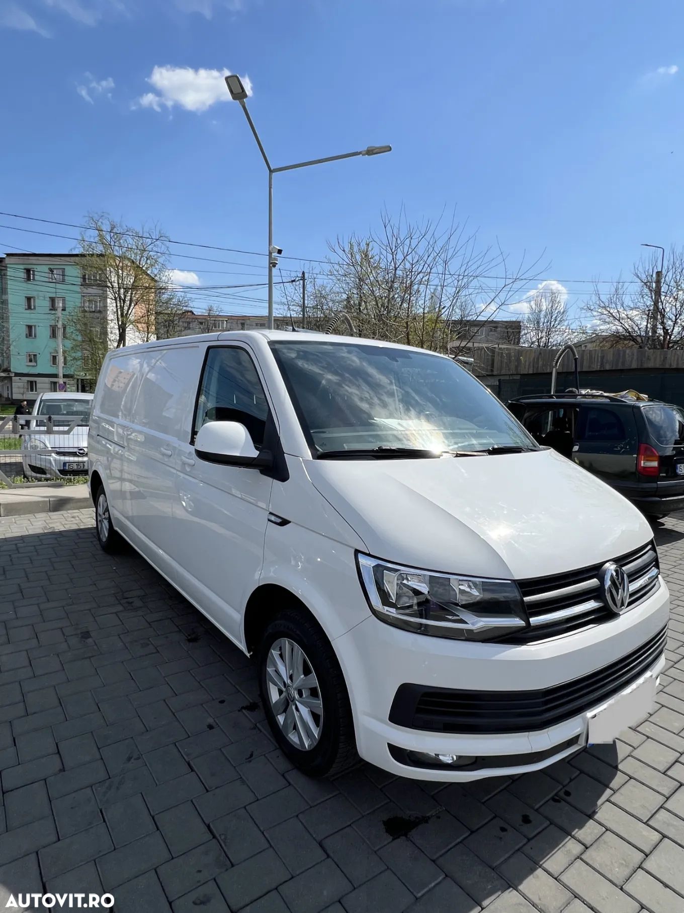 Volkswagen Transporter Kombi T6 2.0 TDI 84 kW LR - 1