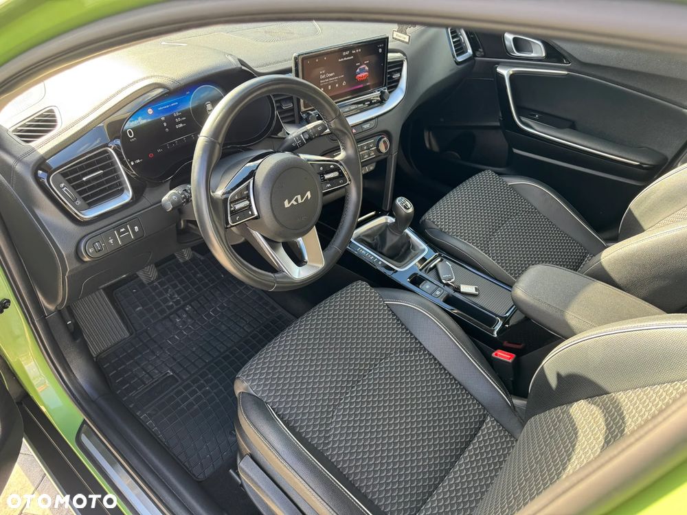 Kia XCeed 1.5 T-GDI Business Line - 30